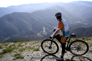 Discover the Grand Route on a three day cycling tour. Western Iberia rewilding area.