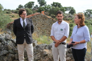 Pedro at the ATN celebration with Miguel de Castro Neto, State Secretary for Land Management and Nature Conservation (left) and Paula Sarmento, President of Governmental Institute for Nature Conservation and Forest (right).
