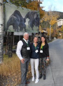 Keith Aune and Marie-Eve Marchand from American IUCN Bison Specialist Group and Yvonne Kemp (middle) from Rewilding Europe.