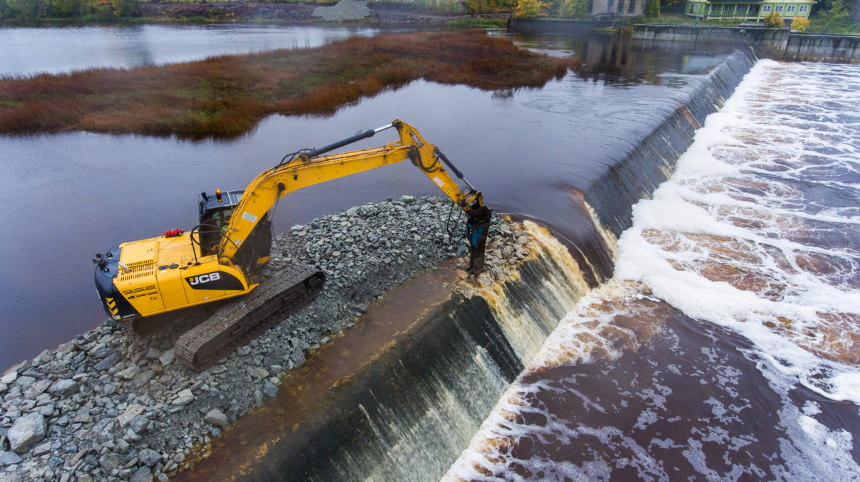 The removal of the Sindi Dam and other barriers along Estonia's Pärnu River will mean more than 3000 kilometres of waterway can flow unrestricted once again.
