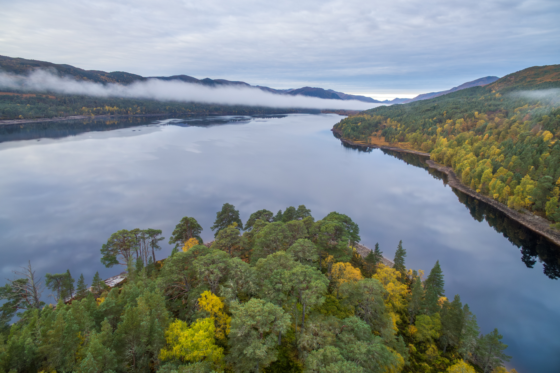 Loch Beinn a Mheadhoin in Glen Affric National Nature Reserve, Scotland.